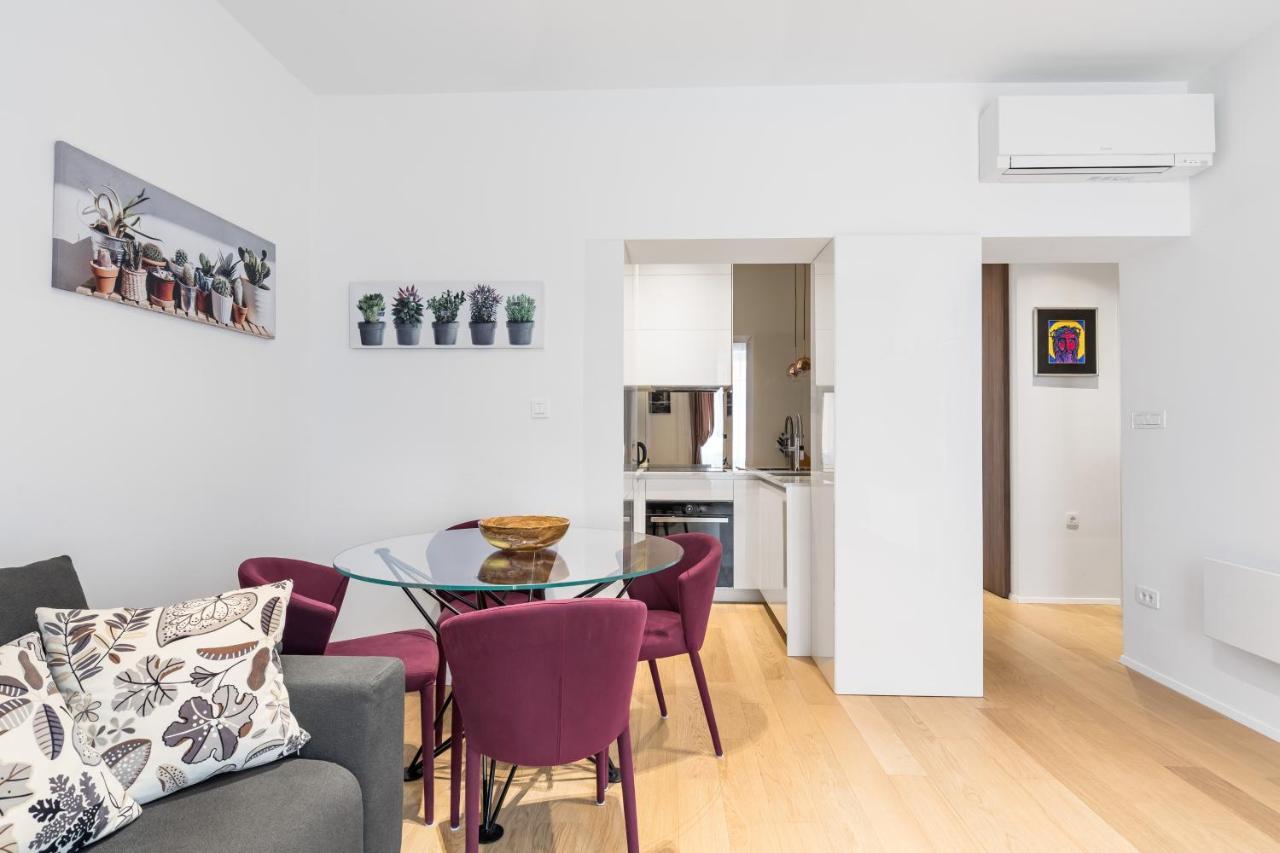 Eva Luxury Two Bedrooms & Bacvice Apartament Split