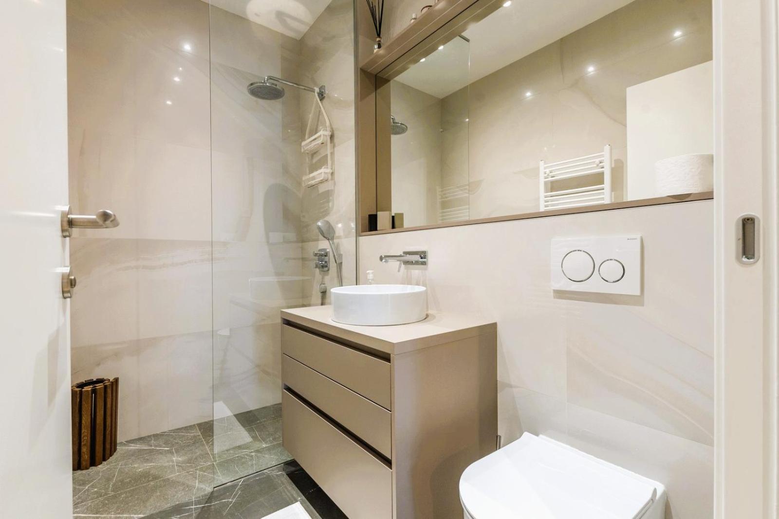 Eva Luxury Two Bedrooms & Bacvice Apartament